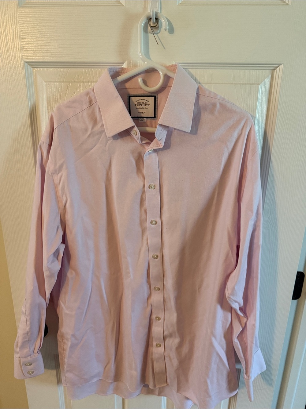 Charles Tyrwhitt Pale Pink Men's Dress Shirt - Point Collar